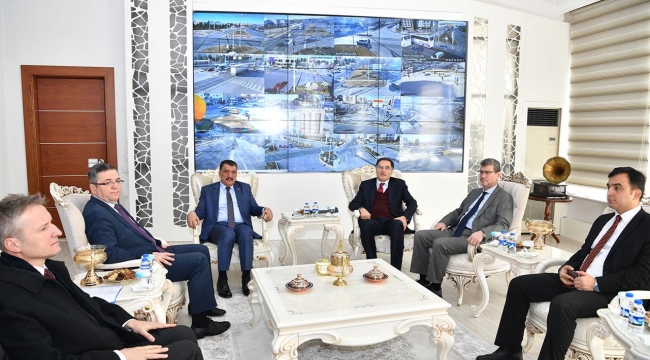85 Milyon Malatya ve Elazığ’ın Acısını Paylaştı