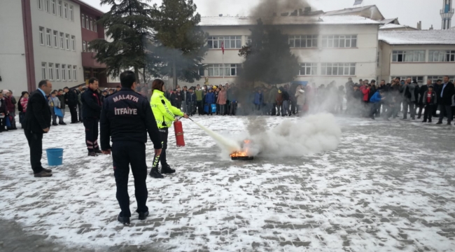Öğrencilere Uygulamalı Eğitim Verildi