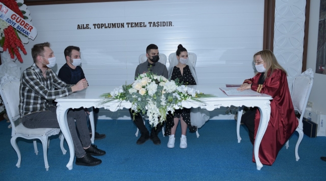Nikahlar Korona Tedbirleri İle Kıyılıyor