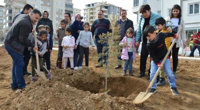 Özel Çocuklar, Yeşil Bir Çevre İçin Fidan Dikti