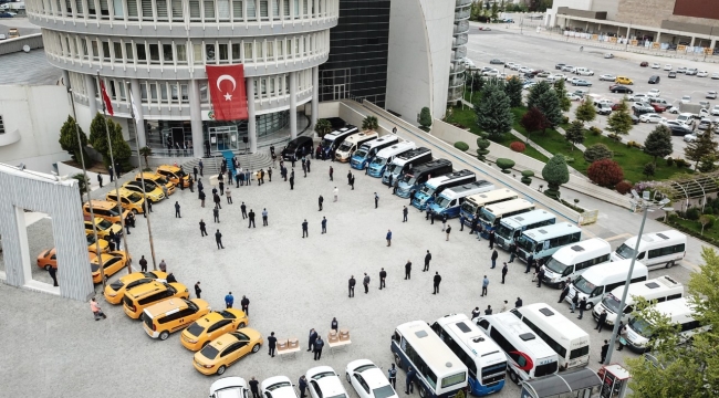 Başkan Gürkan, Şoför Esnafına Maske Dağıttı