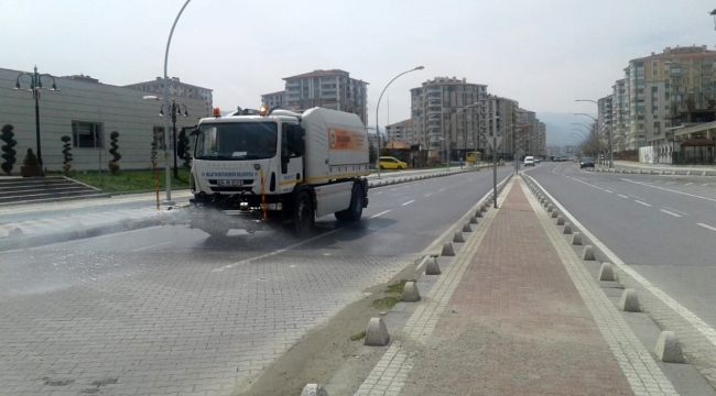 Büyükşehir, Dezenfekte Çalışmalarını Sürdürüyor