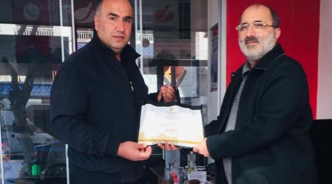 Büyükşehir, Muhtarlara Dezenfekte Kiti Dağıtıyor