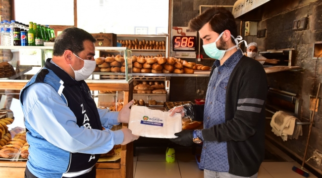 Fırıncılara Maske Dağıtımı Yapıldı