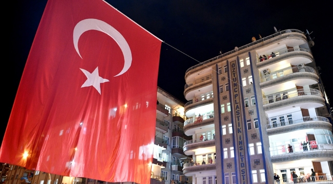 “Millet Olmanın En Güzel Örneğini Yaşıyoruz”