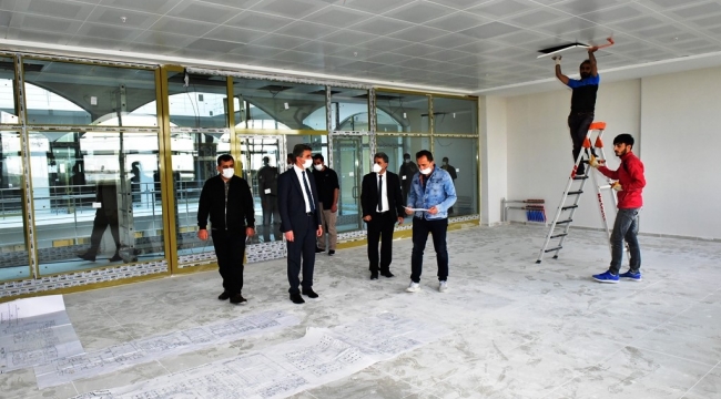 Vali Baruş, İnşaatta İncelemelerde Bulundu