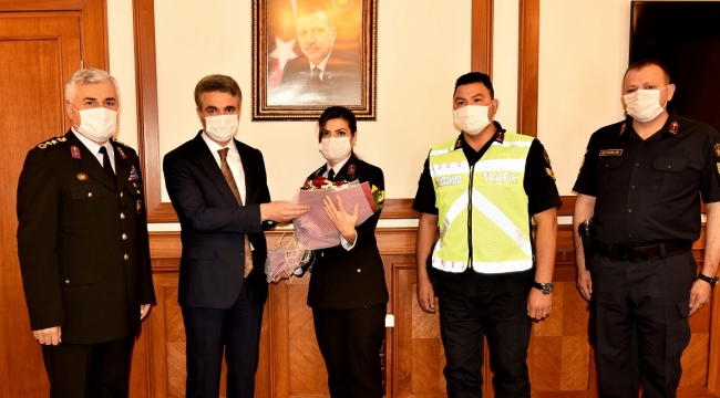 'Jandarmamız Mücadelesiyle Göğsümüzü Kabarttı'