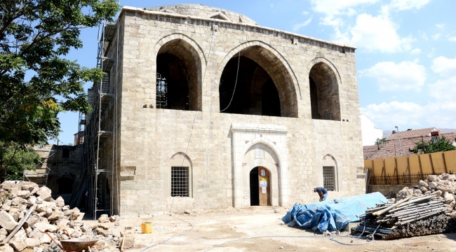 Taşhoron Kilisesi’nde Restorasyon Sürüyor