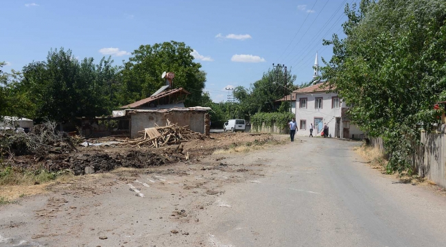 Topsöğüt’te Doğalgaz Öncesi Hazırlıklar Yapıyor