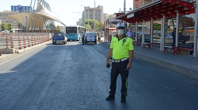 Yanlış Park Eden Sürücüler Uyarıldı