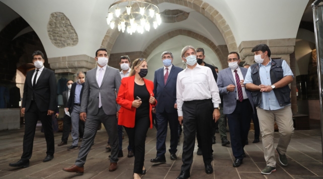Demircan, Battalgazi’deki Tarihi Yerleri İnceledi