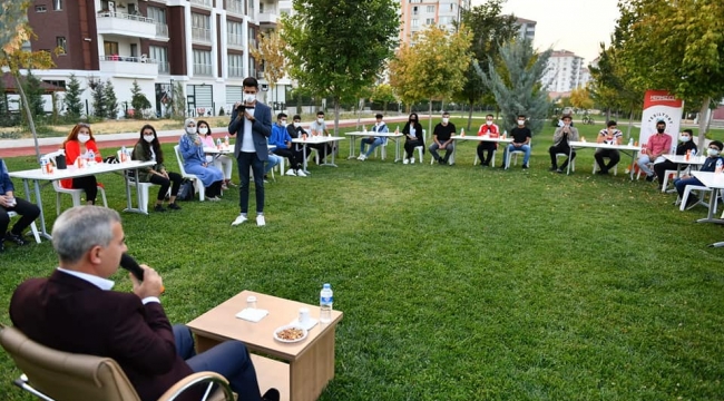 "Gençlerimizin Önerileri, Hizmetlere Işık Tutacak"