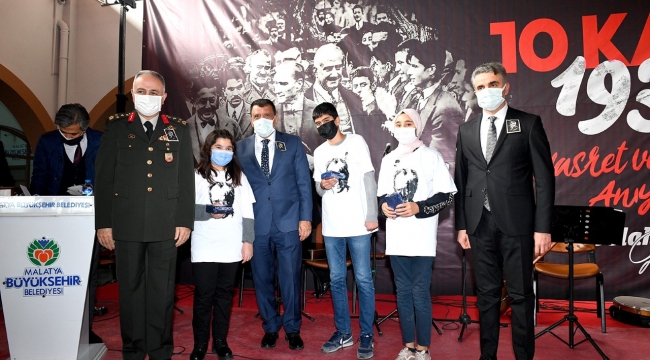 Atatürk Vefatının 82. Yıl Dönümünde Anıldı