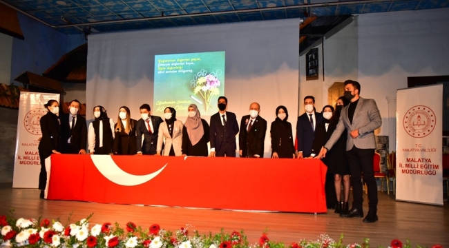 Öğretmenler Günü Kutlaması Yapıldı