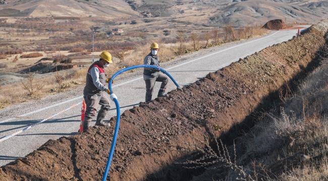 9 Bin 500 Metre İçme Suyu Şebeke Hattı Döşeniyor