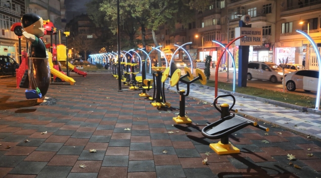 Işıklı Yol İle Üçgen Park Bir Başka Güzel Oldu