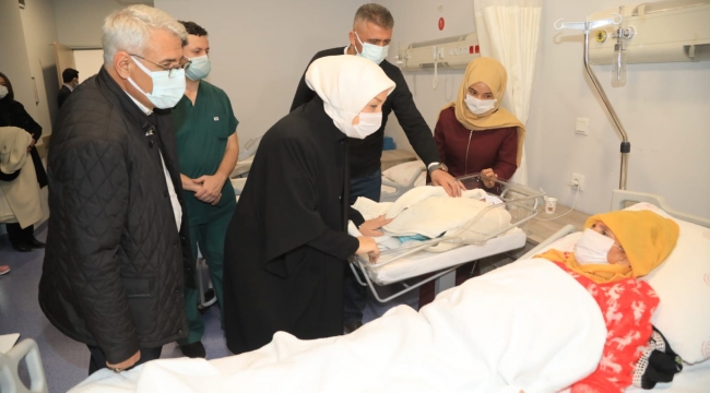“Hoş Geldin Bebek” Hediye Paketleri Verildi