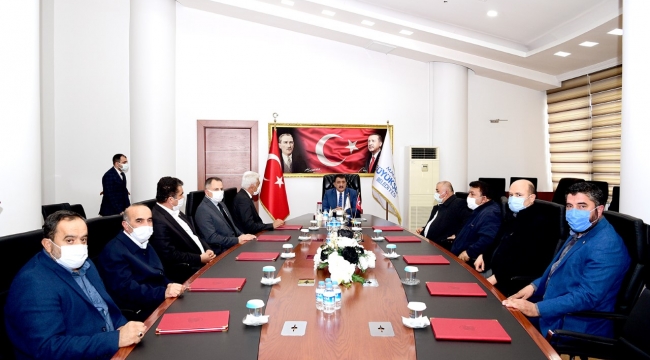 "Çiftçilerimizin Önündeki Engelleri Kaldırmalıyız"