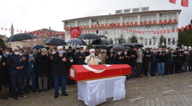 Hekimhan Şehidini Son Yolculuğuna Uğurladı