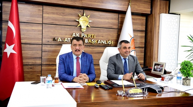 Cumhurbaşkanı Erdoğan, Malatya Belediye Başkanları İle Bayramlaştı