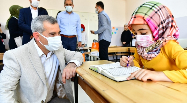 “Öğrencilerimizin Gayreti Bizi Umutlandırıyor”