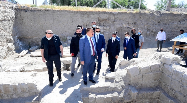 Şahabiyye-İ Kübra Medresesi Ayağa Kaldırılıyor