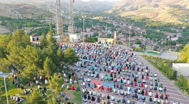 Başkan Çınar: Bayram; Dostluğu, Sevgiyi Ve Geleceği Paylaşmaktır