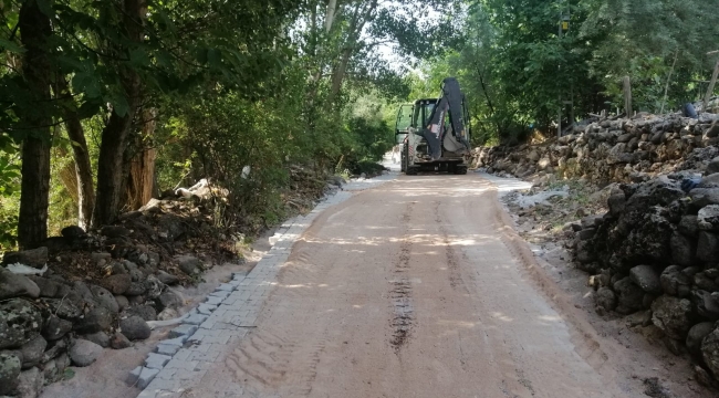 Mahallenin Parke Taşı İle Döşenmesi Vatandaşı Memnun Etti