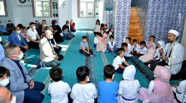 Başkan Çınar 'Ailemle Camideyim' Projesiyle Aileler Ve Çocuklarıyla Camide Buluştu