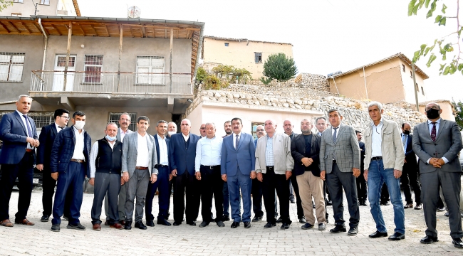 Malatya’da 718 Mahallemize de Asfalt Yollardan Gidilmesi Mümkün
