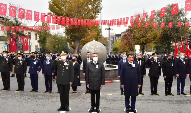 Atatürk, Malatya'da Düzenlenen Törenle Anıldı