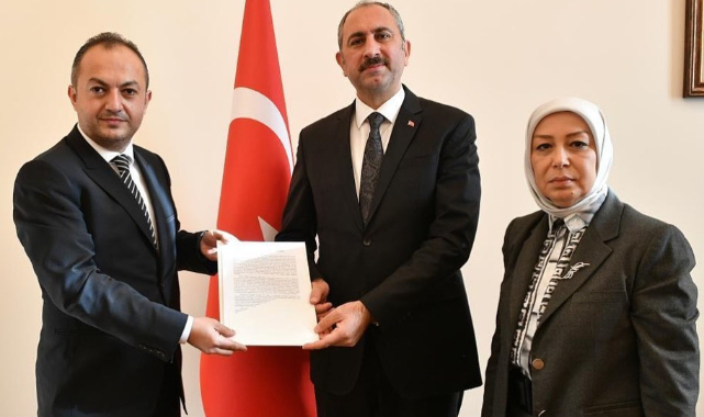 Baro Başkanı Av. Demez, Bakan Gül’e Bir Dosya Sundu