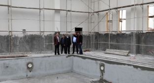 Başkan Güder, Yüzme Havuzunda İncelemelerde Bulundu