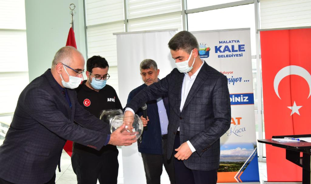 Kale ve Arguvan'da Hak Sahipleri Konutlarına Kavuştu