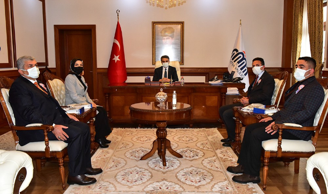Öğretmenler, Vali Baruş’u Ziyaret Etti