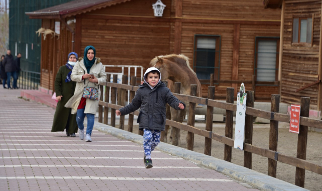 Hayvanat Bahçesi 2021 Yılında 54 Bin Ziyaretçiyi Ağırladı