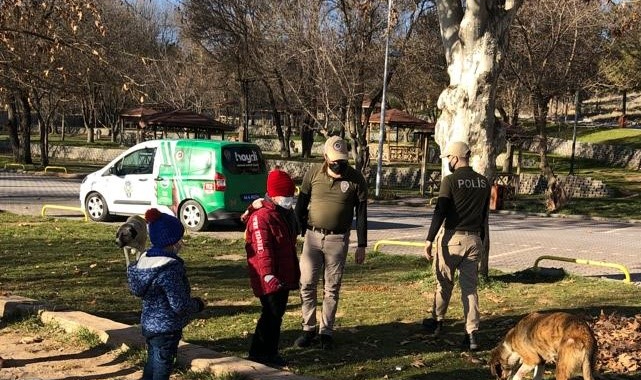 Malatya Polisi Sokak Hayvanlarını Unutmadı