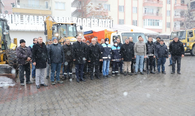 Battalgazi’de Karla Mücadele Ekipleri İş Başında