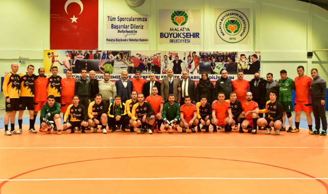 Birimler Arası Salon Futbol Turnuvası Başladı 