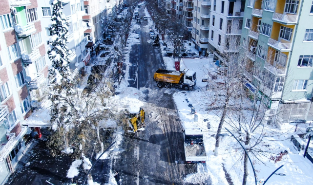 Kar Kaldırma Çalışmaları Devam Ediyor