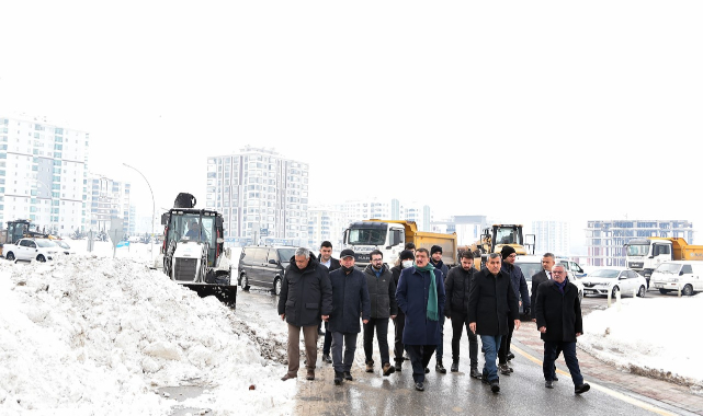 Büyükşehir, Kar Kaldırma Çalışmalarını Hızlandırdı