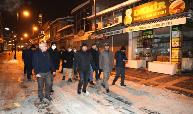 “Kapalı Hiçbir Mahalle Yolumuz Yok”