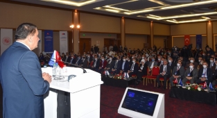 “Projenin Malatya’mıza Hayırlı Olmasını Diliyorum”