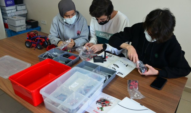 “Robotik Kodlama Eğitimlerine Başladık”