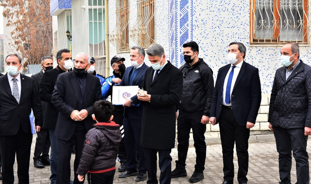 Vali Baruş, Mahalle Muhtarlarını Ziyaret Etti