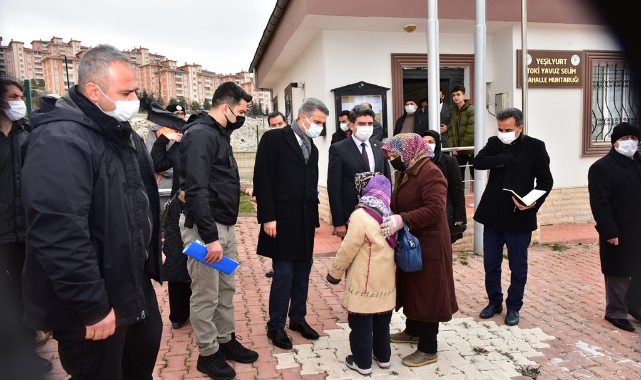 Vali Baruş, Mahalle Ziyaretlerini Sürdürüyor