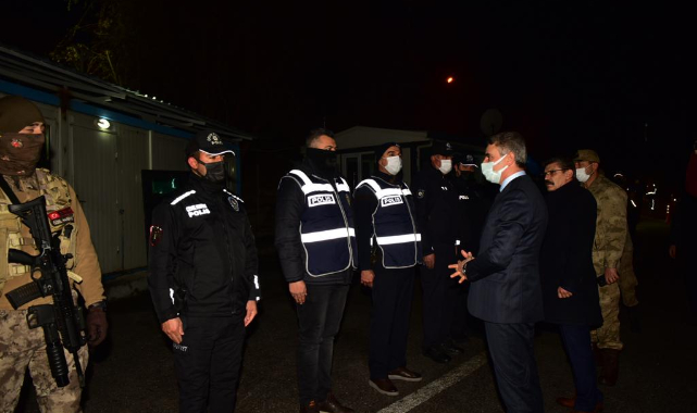 Vali Baruş, Yılbaşında Bir Dizi Ziyarette Bulundu