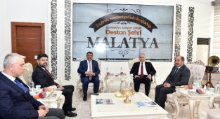 Bakan Yardımcısı Ergüneş, Başkan Gürkan’ı Ziyaret Etti