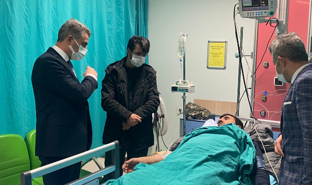 Vali Baruş, Hastanedeki Kazazedeleri Ziyaret Etti