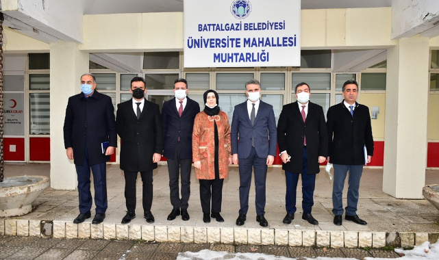 Vali Baruş, Üniversite ve Karabağlar'ı Gezdi